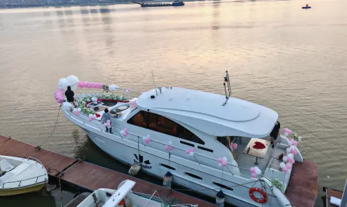 【南昌遊艇出海】贛江豪華遊艇包船出海觀光體驗【遊艇派對|生日求婚佈置|DJ轟趴|贈送啤酒果盤礦泉水】