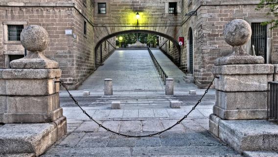 Madrid: Private Valley of the Fallen & Monastery Day Trip