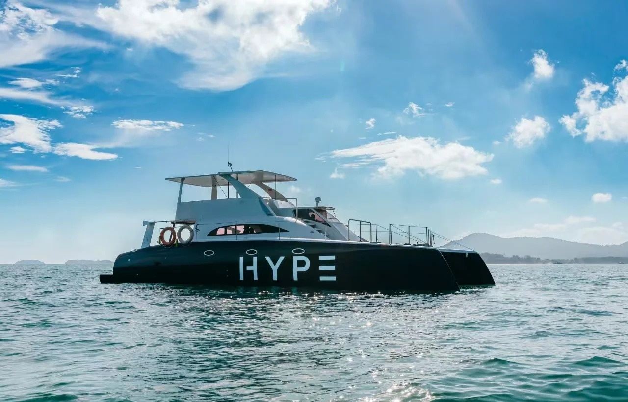 [Include la tassa d'ingresso] Tour di un giorno a Phuket e Similan in motoscafo/yacht con snorkeling