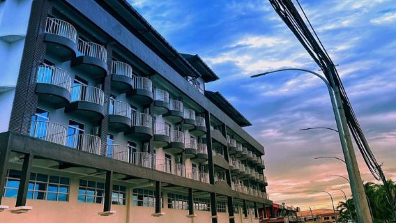 Отель Wing Tat Grand Hotel в Семпорна, Малайзия|Отели с местным колоритом ждут вас