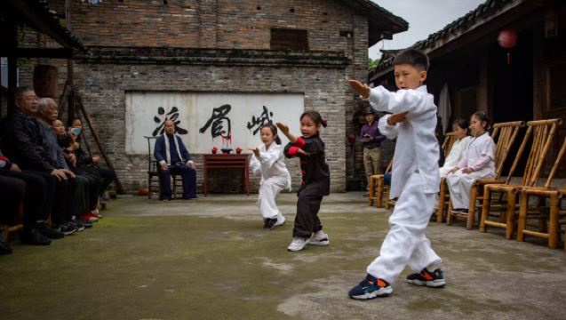峨眉山青龍武館+羅目古鎮