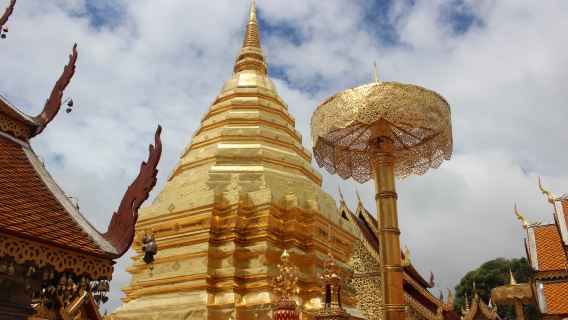 Chiang Mai in pillole: tour di mezza giornata al tempio di Doi Suthep e al villaggio Hmong