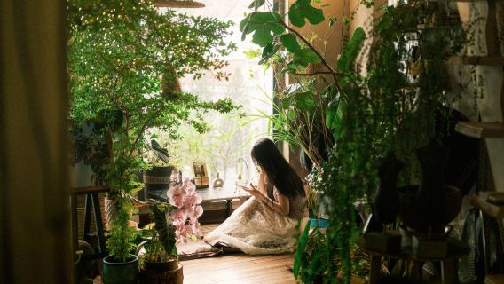 Saigon Female Friendly Tour: Café, Pink Church & Perfume Workshop