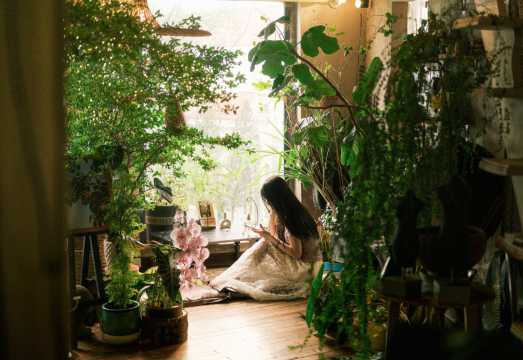 Saigon Female Friendly Tour: Café, Pink Church & Perfume Workshop