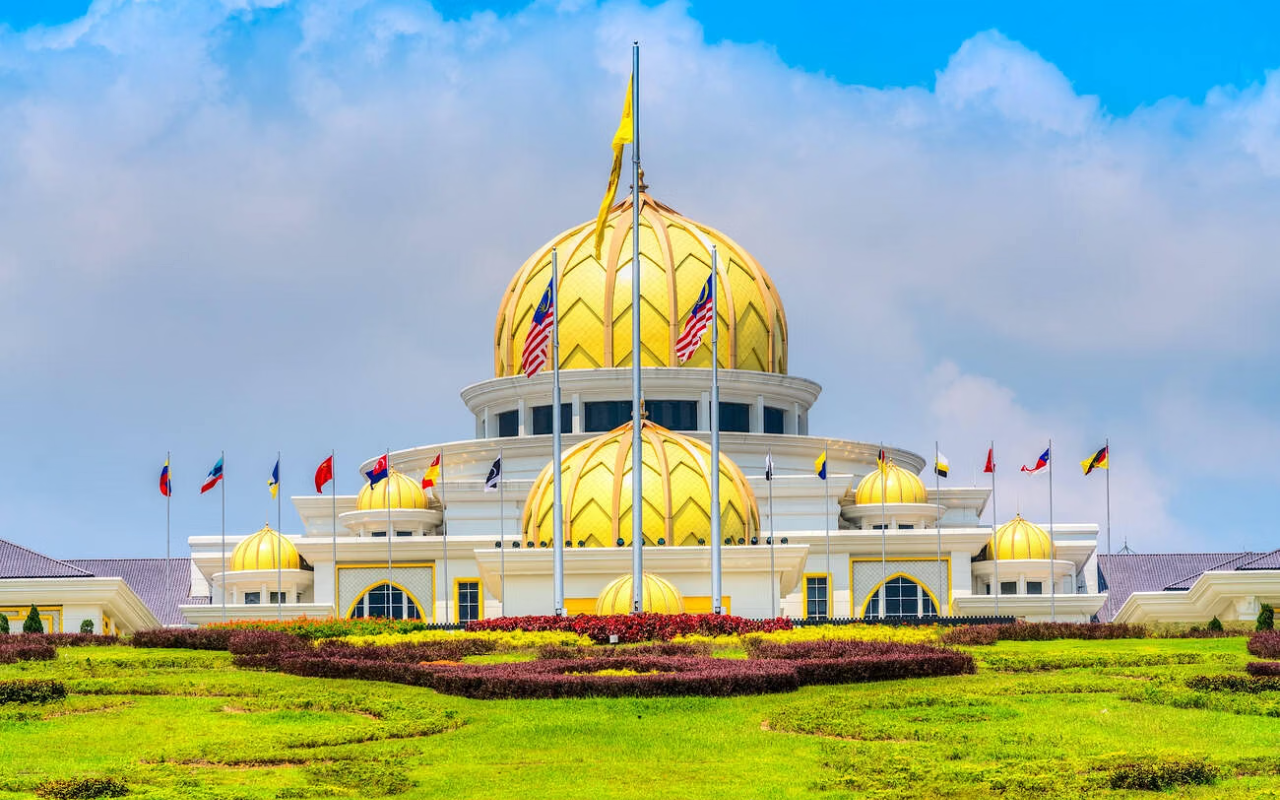 Full-Day Kuala Lumpur Grand Tour Featuring 25 Attractions