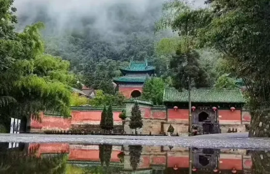 武當金頂+紫霄宮+太子坡+瓊台中觀 | 核心景點一日遊