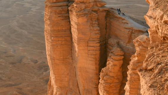 Private chartered tour around Riyadh, Saudi Arabia - Edge of the World/Murabba Historical Palace/Diriyah