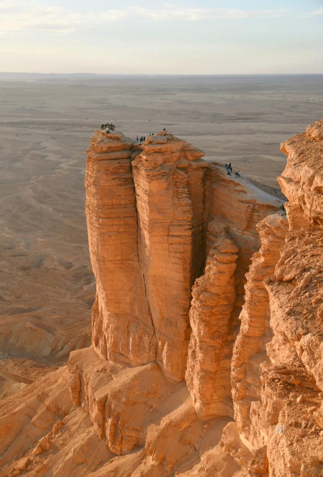 Private chartered tour around Riyadh, Saudi Arabia - Edge of the World/Murabba Historical Palace/Diriyah