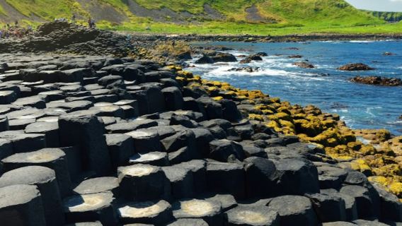 Northern Ireland: Guided Day Tour from Dublin