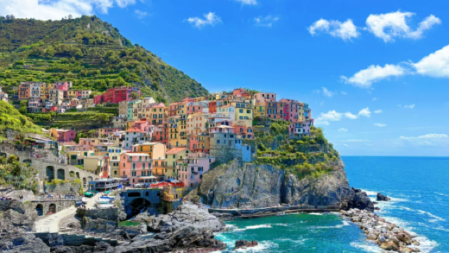 Small Group Day Tour to Florence, Leaning Tower of Pisa, and Cinque Terre in Italy|Includes Chinese Guide + Round-trip Train