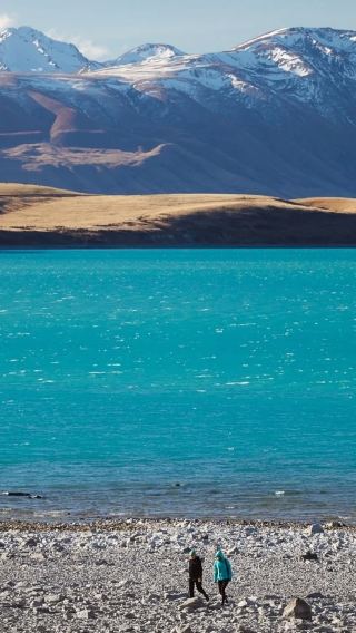 One-way tour from Queenstown to Tekapo via Mount Cook and Lake Tekapo [Includes transfers]
