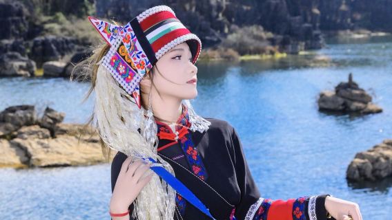 [Pure Tour] Tagesausflug zum Kunming-Steinwald und nach Jiuxiang in Yunnan | Privater Mietwagen auf Anfrage verfügbar