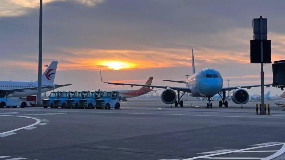 Transfert privé de l'aéroport international de Chengdu-Tianfu vers le centre-ville de Chengdu - itinéraire touristique personnalisable