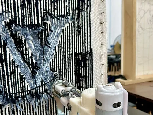 シンガポールのタフティングカーペット制作体験（プロ仕様タフティング