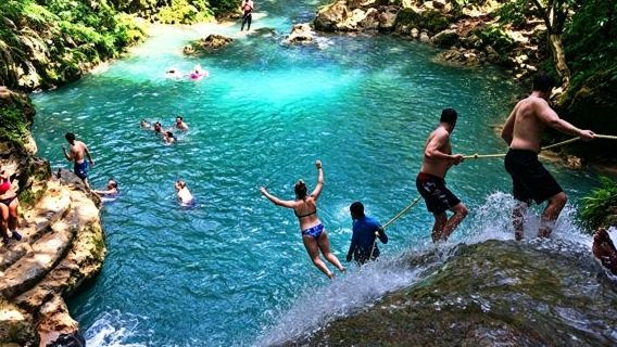 Jamaica Ocho Rios Dunn's River Falls and Blue Hole private 1-day tour (admission ticket not included)