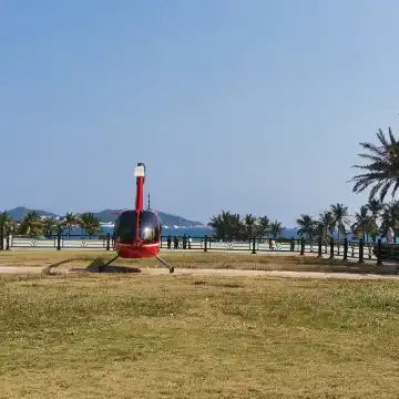 三亜ヘリコプター低空飛行体験/海棠湾鉄炉港基地【鳳凰島着陸