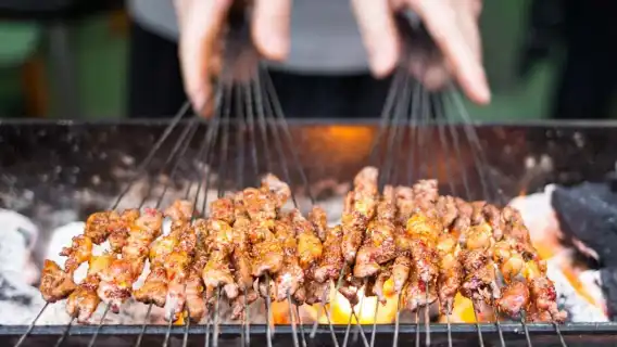 Eatwith-西安-西安嘟嘟車夜間美食之旅