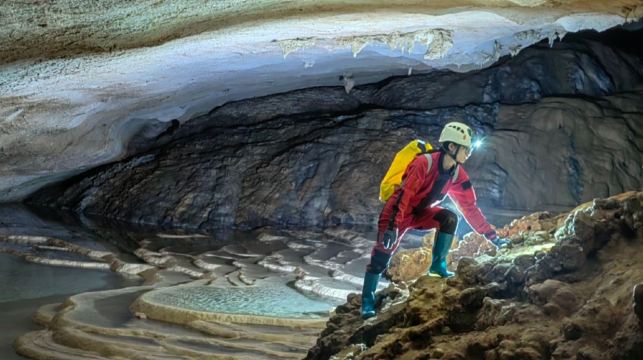 桂林燕子洞探洞半日遊｜王一博同款 親子團建洞穴探險+資深教練
