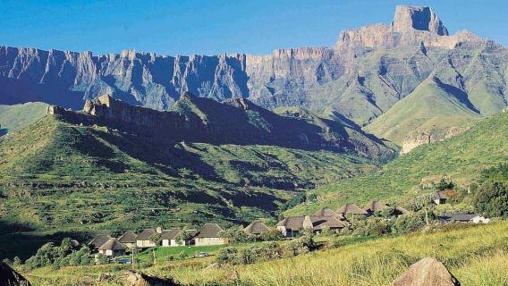 ทัวร์ Drakensberg เต็มวันจากเดอร์บัน พร้อมเดินป่า