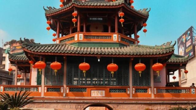 Lawatan sehari sewaan peribadi 10 jam di Shantou|Shantou Confucian Temple + Kuil Dewa Bandar + Bangunan Shantou + Bandar Lama