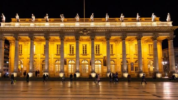 Bordeaux by Night - Classic