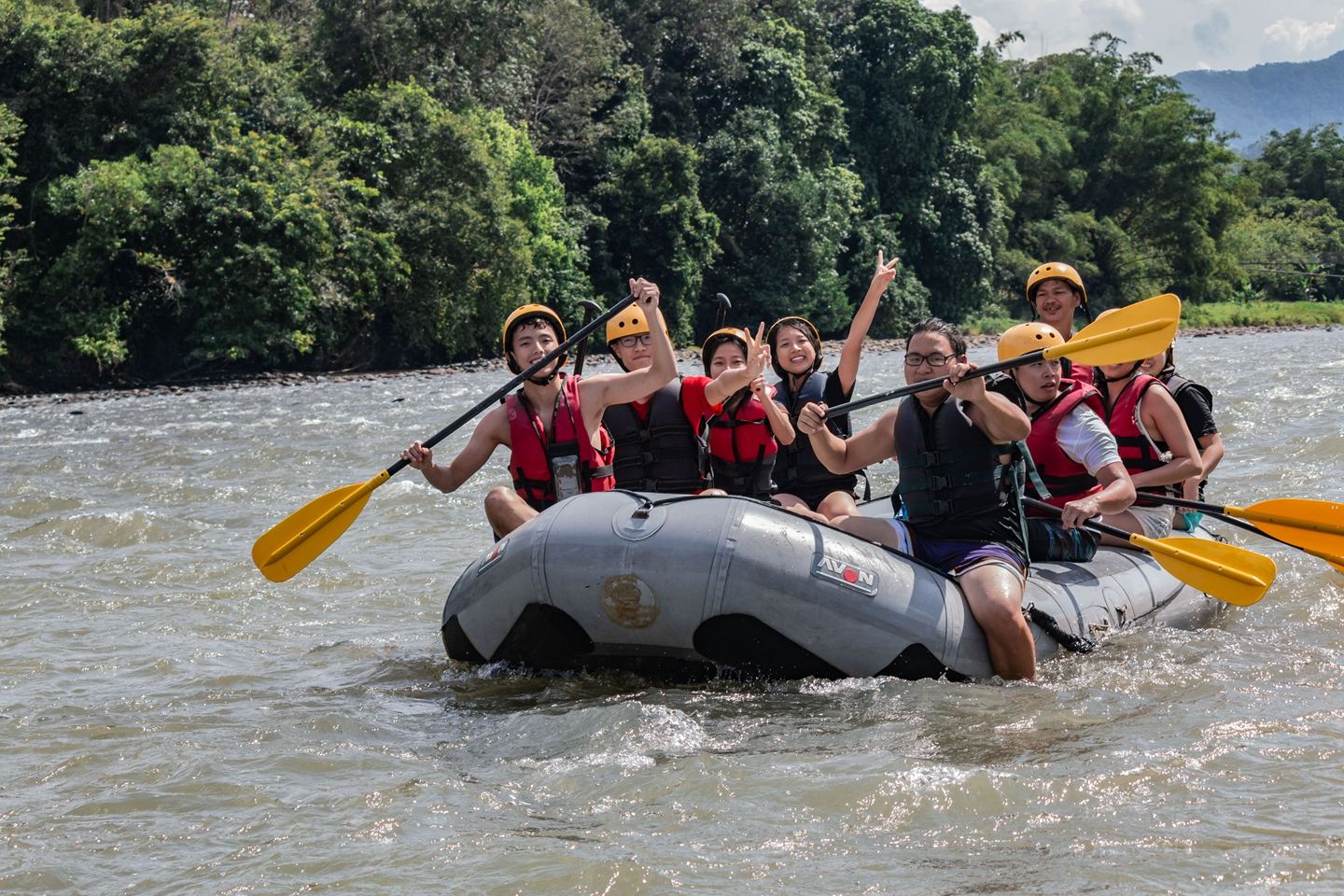 Kota Kinabalu Kiulu River Rafting, Mosque & Hanging Bridge Day Tour