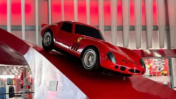 阿布達比法拉利+華納兄弟+海洋世界樂園暢玩一日遊【普通話司導】