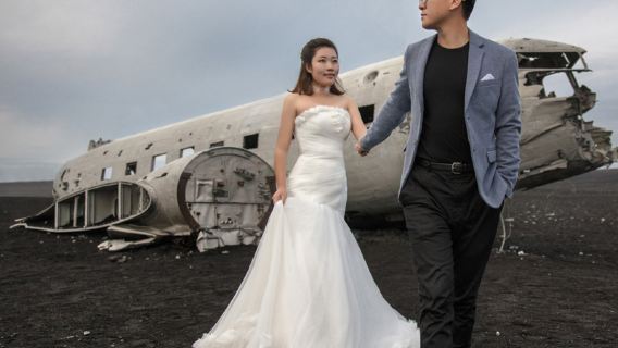 アイスランド・レイキャビックでの旅行写真撮影【アイスランド・レイキャビック・ヴィーク村 フォトグラファーによるウェディングフォト・旅行写真・フォトツアー・写真撮影】