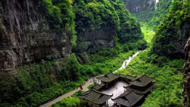 Perjalanan satu hari dengan sewa kendaraan pribadi pulang pergi ke Chongqing Wulong Tiankeng Difeng