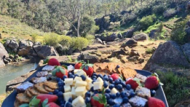 From Perth or Baldivis: Perth Hills Hike, Wine & Dine Tour