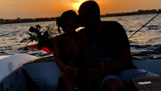 Valencia: Private Sunset Sailboat + Drink