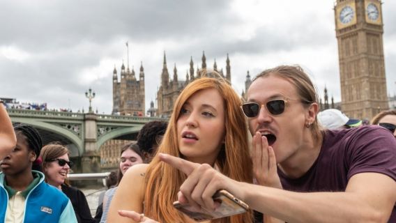 London: Westminster Guided Walking Tour + Thames River Cruise