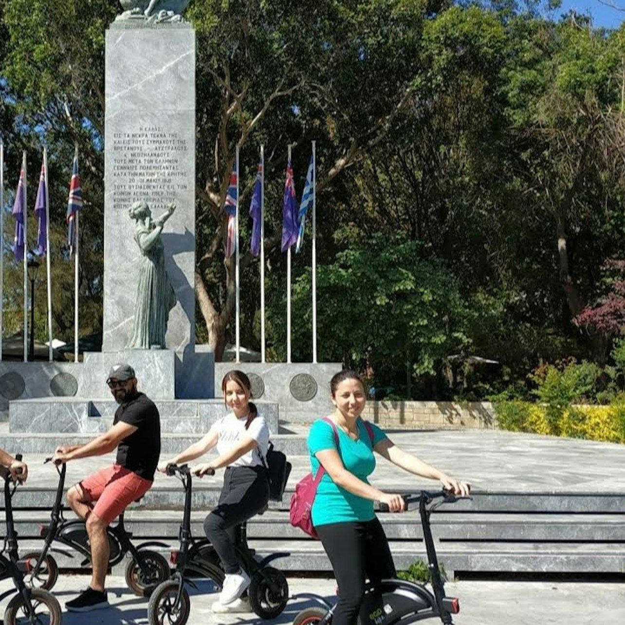 Ecobike: City Tour + Food Tasting & Wine Tasting