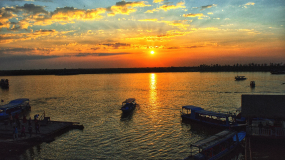 經典深度遊-暹粒一日遊+洞裡薩湖+暹粒博物館（一人起訂）