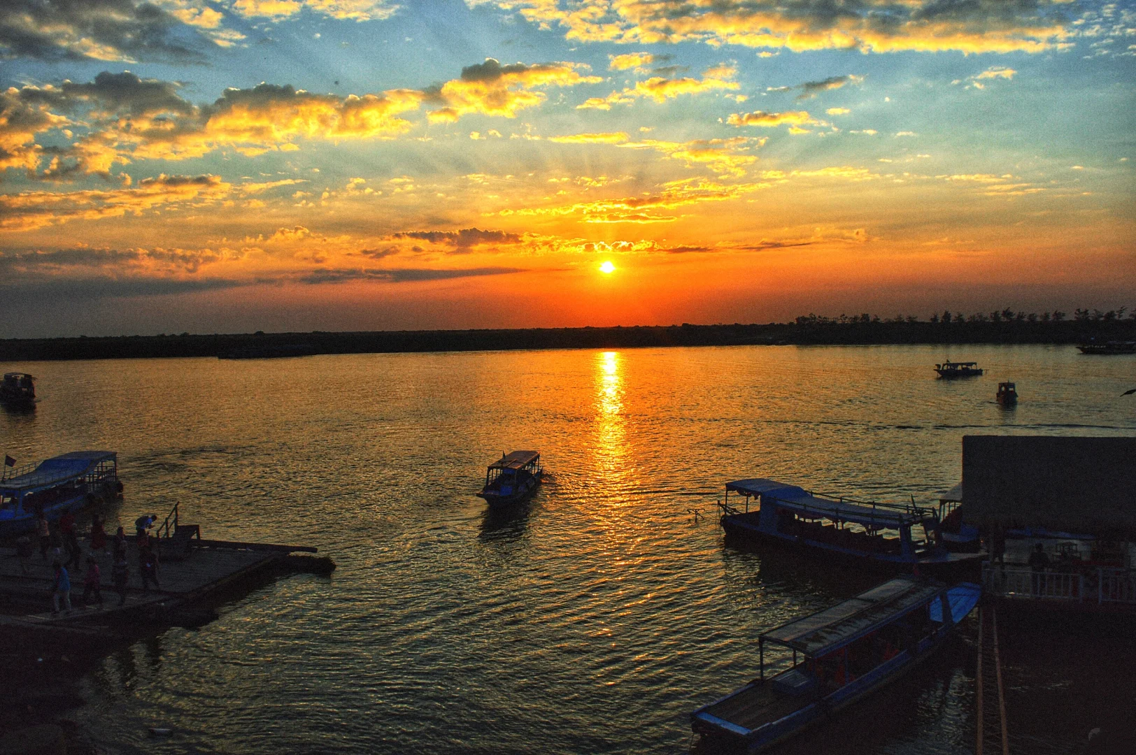 經典深度遊-暹粒一日遊+洞裡薩湖+暹粒博物館（4人起訂）