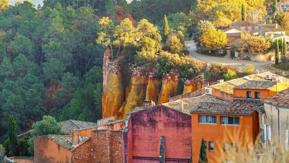 南法｜泉水小鎮+魯西永+石頭城包車一日遊&中文司機