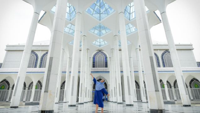 クアラルンプール｜2大モスクツアー　ブルー＆ピンクモスク ｜午後発.・アロー通りで解散・日本語ガイド付き