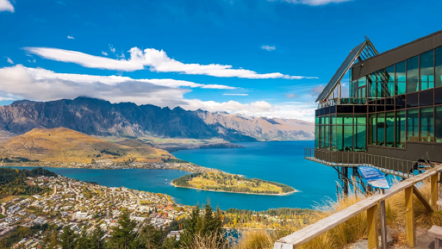Queenstown + Milford Sound / Piopiotahi + Milford Cruise [Flexible Itinerary]