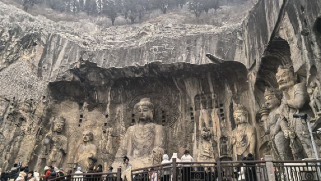 Penerangan lokasi tarikan Gua Longmen Luoyang [Gua Longmen|pemandu pelancong berpengalaman|]