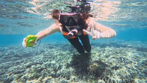 Tour di snorkeling a Splitdyboat a Hong Kong nella baia di Long Mong a Sai Kung