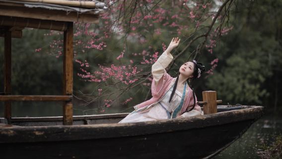 Trip Moments a Raoping[Servizio fotografico e riprese: foto personali, per famiglie e coppie, video brevi, spot promozionali, ritratti, servizio matrimoniale con consegna di tutti i negativi]