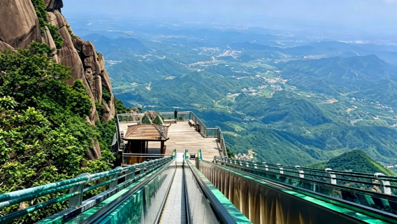 Departing from Nanchang | One-day tour of Lingshan Mountain, Jiangxi Province + round-trip cable car + super elevator experience