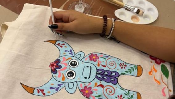 Lima: Wine, Art & a Hand-Painted Peruvian Souvenir