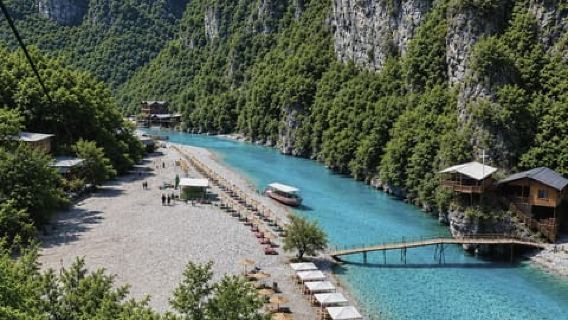 Scutari: Gita di un giorno al fiume Shala e al lago Koman con crociera