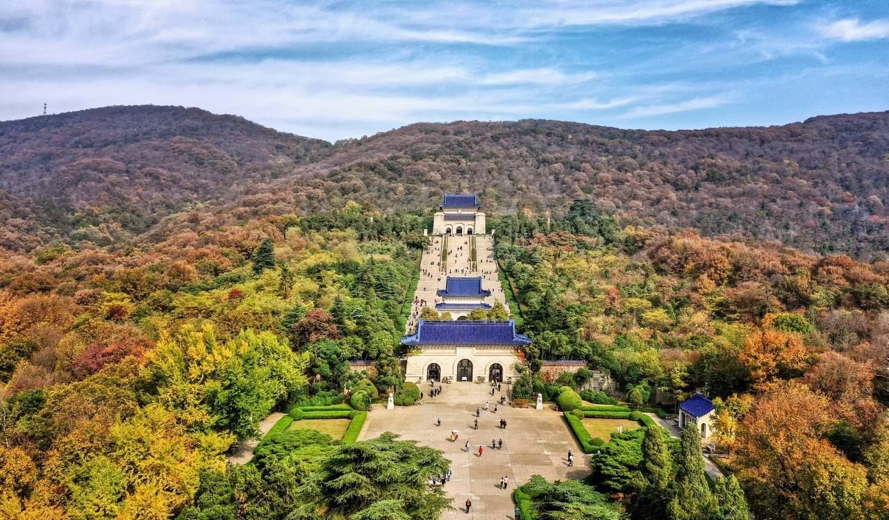 Shanghai-Nanjing Private Guided 1-Day Tour: Sun Yat-sen Mausoleum, Ming Xiaoling Mausoleum, Presidential Palace, Confucius Temple