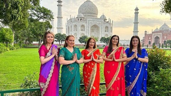 IndiaDelhiTaj MahalTravel photography[Indian Attire Photoshoot at Taj Mahal]