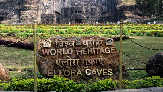 アウランガーバードの洞窟:プライベート終日観光ツアー。すべて込み