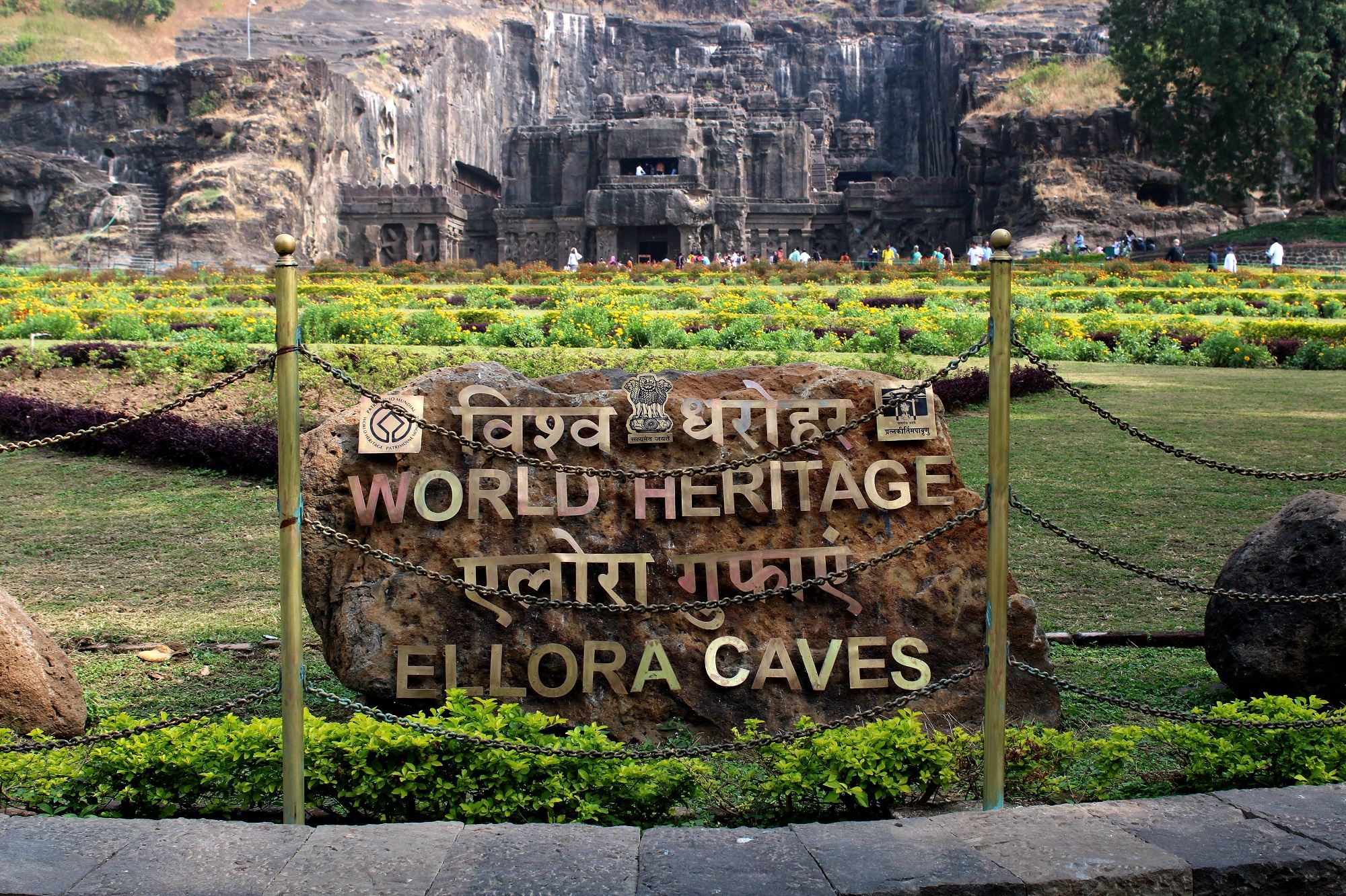 Caves in Aurangabad: Private Full-Day Sightseeing Tour. All Inclusion