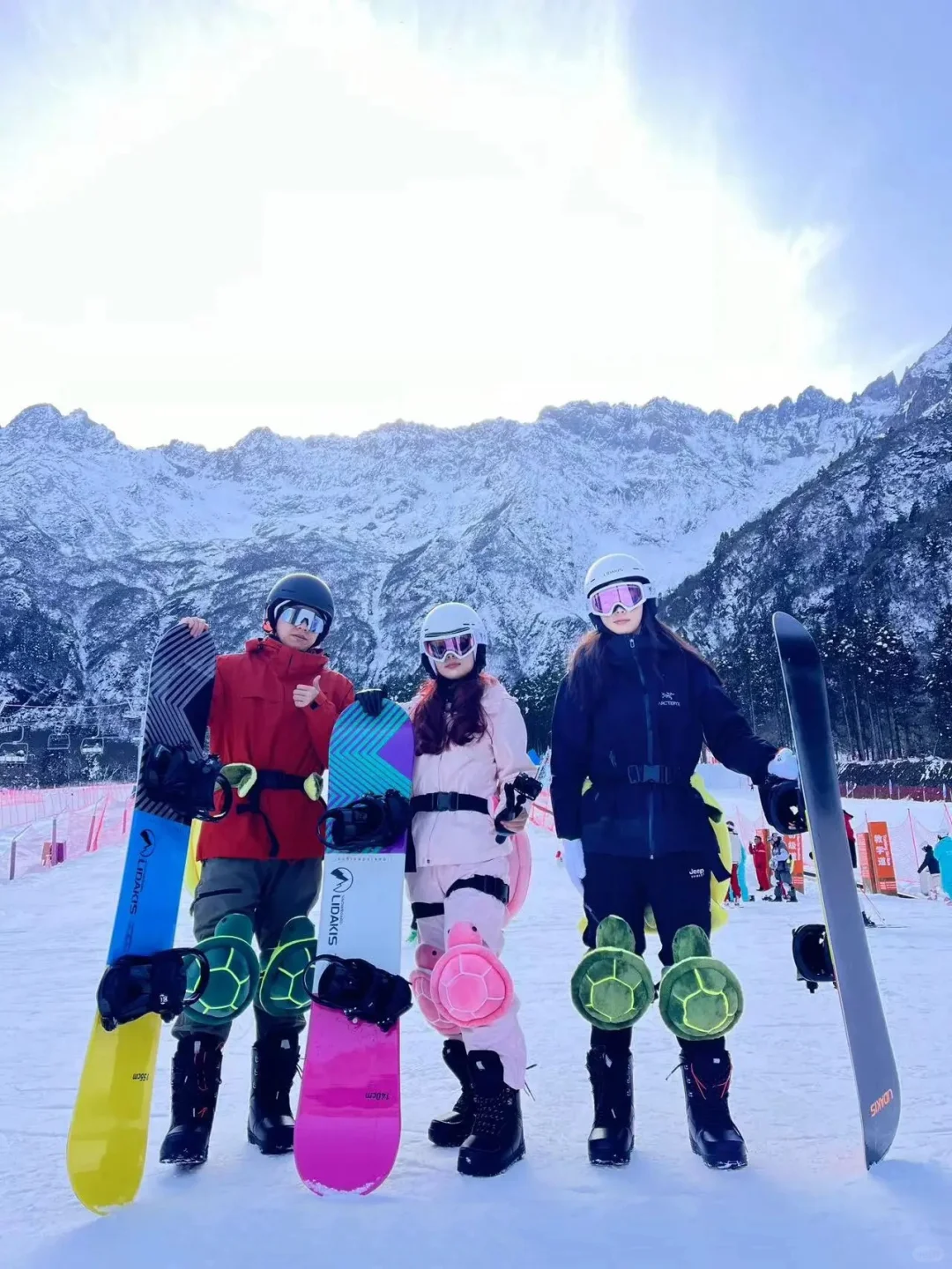 汶川羌人谷滑雪場&2-6人包車遊含門票+全天滑雪票&上門接送