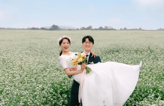 西寧Trip Moments【家庭照親子照婚禮跟拍航拍街拍抓拍約拍/婚紗寫真攝影攝像/翻譯】